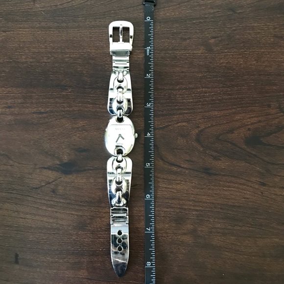 *Fabulous GUCCI Buckle Watch W/ Mother of Pearl* - Picture 5 of 8